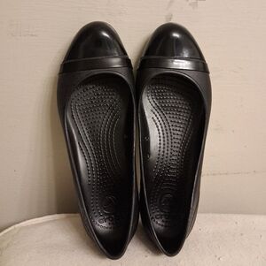Crocs Women's Black Slip-On Ballet Flats Size 7